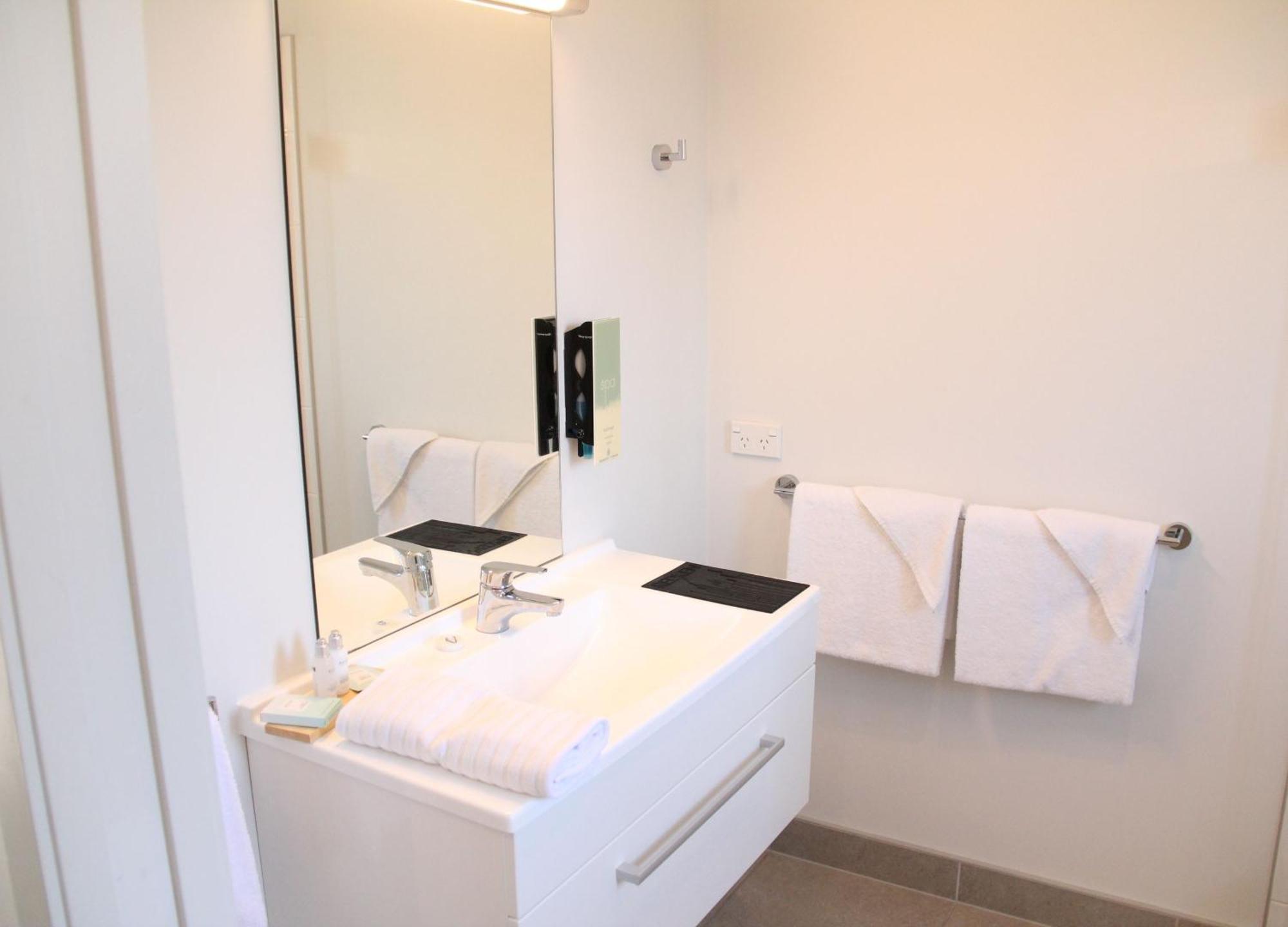 Pukekura Motor Lodge New Plymouth Camera foto Bathroom